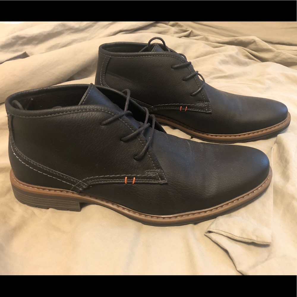 Jeffrey Tyler black leather Chukka boots